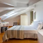 Artist Attic Apartamento Corfu (city)